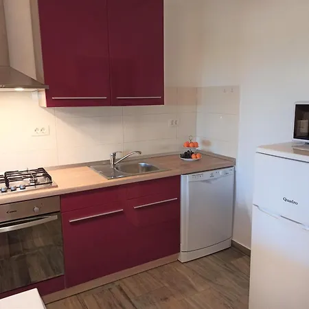 Apartment Neue In Loborika Mit Grosser Terrasse